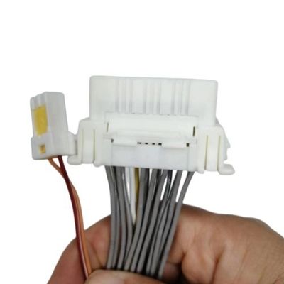 OEM Elektronische draad 1 tot 2 Verlenging OBD kabel Makkelijk in te pluggen Automobilische verlenging Een Split Twee OBD draad